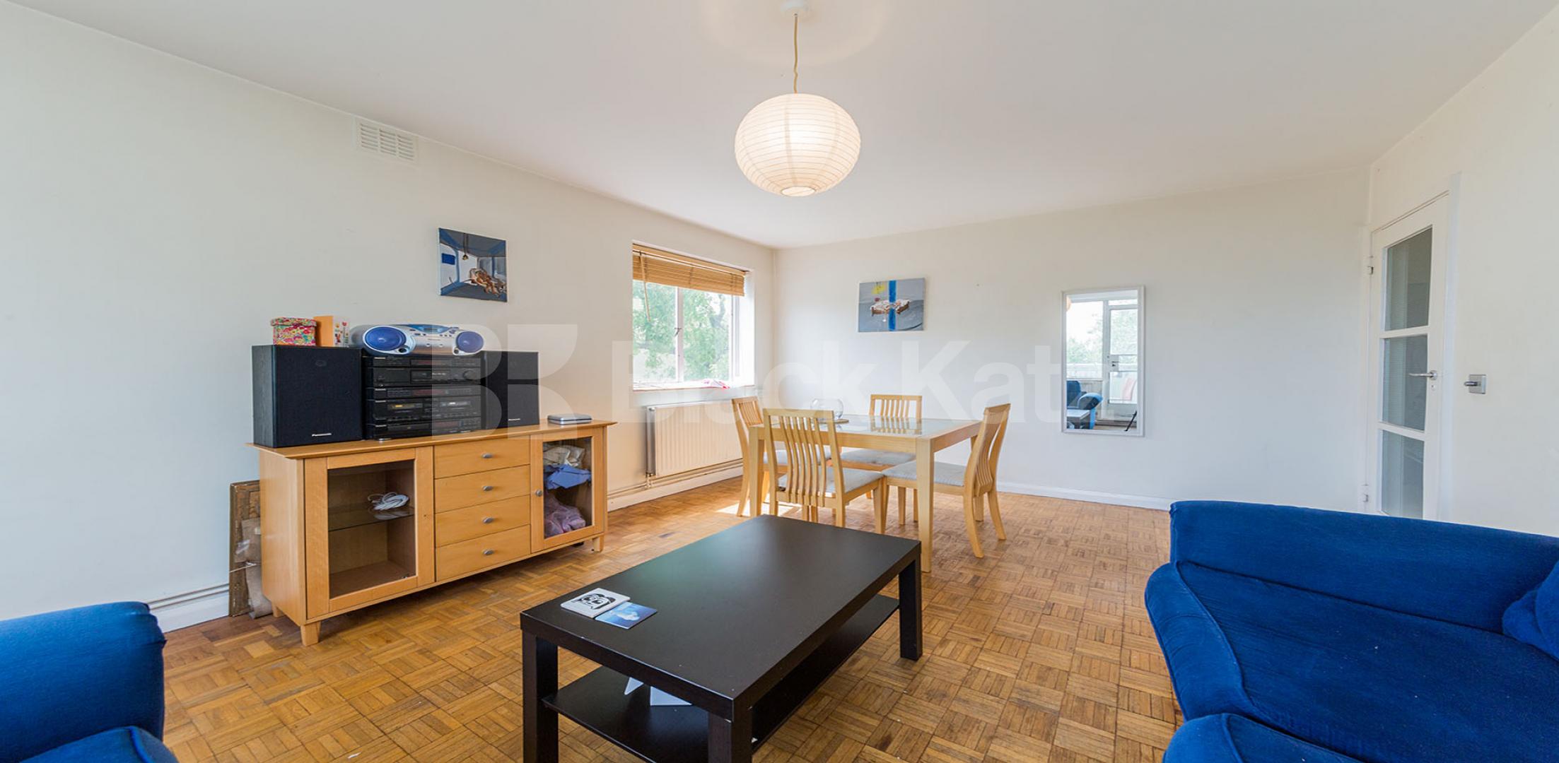 Fantastic spacious two bed mins to tube & shops  Pemberton Gardens, Archway